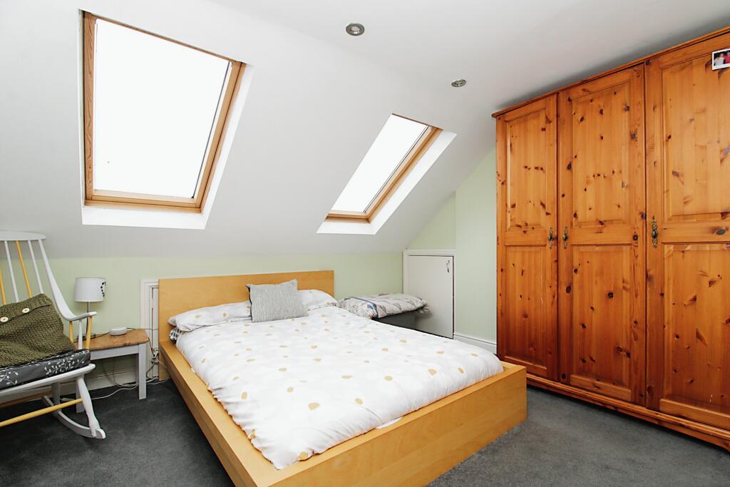 4 bedroom terraced house for sale in Woodlands Road, Barry, CF62