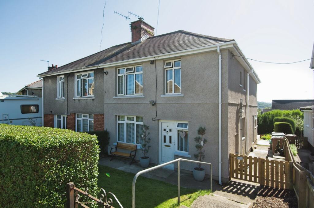3 bedroom semidetached house for sale in Lewis Crescent, Bargoed, CF81