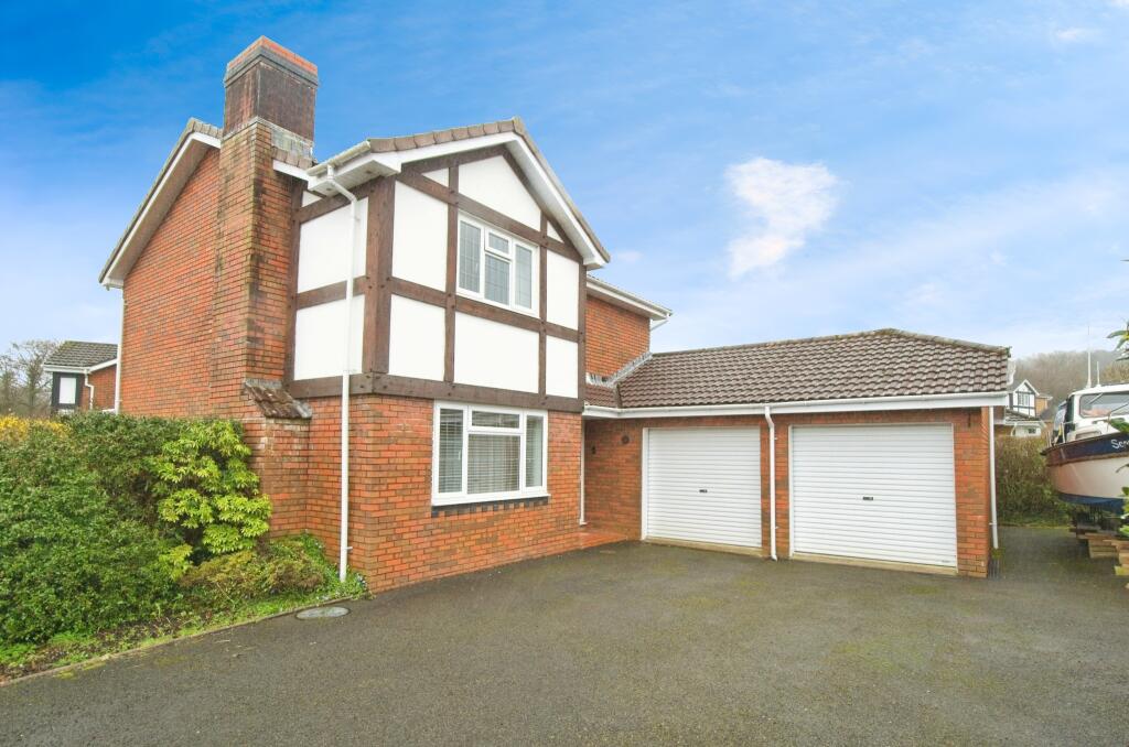 4 bedroom detached house for sale in Parc Nant Celyn, Pontypridd, CF38