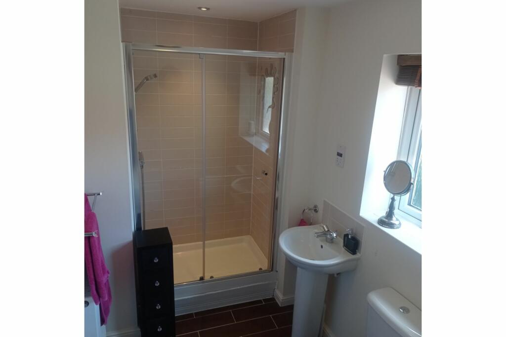 Additional property image - Meadow Way, Pontyclun, CF72