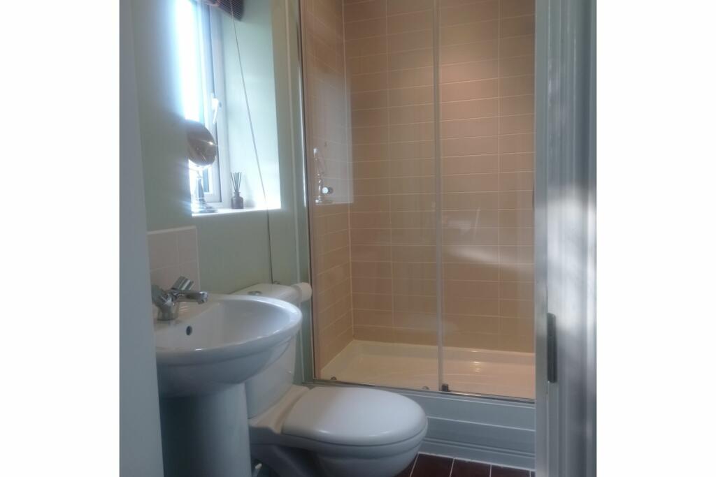 Additional property image - Meadow Way, Pontyclun, CF72