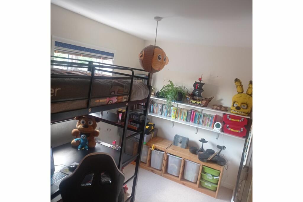 Additional property image - Meadow Way, Pontyclun, CF72