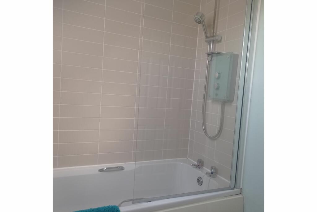 Additional property image - Meadow Way, Pontyclun, CF72