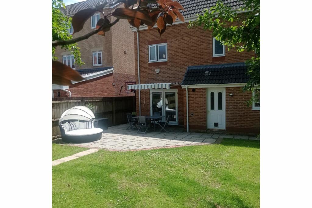 Additional property image - Meadow Way, Pontyclun, CF72