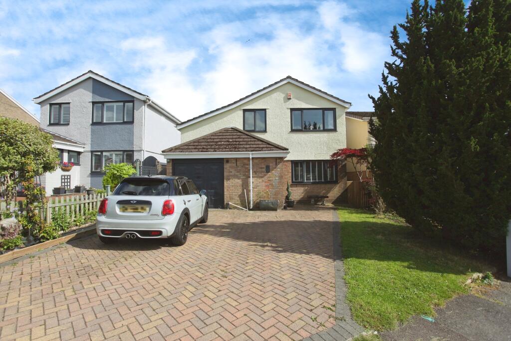 Main image of property: Cae'r Fferm, Caerphilly, CF83