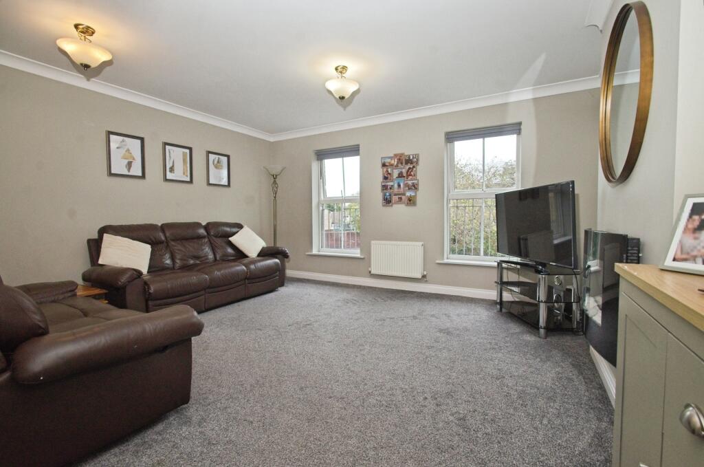 Main image of property: Clos Springfield, Pontyclun, CF72