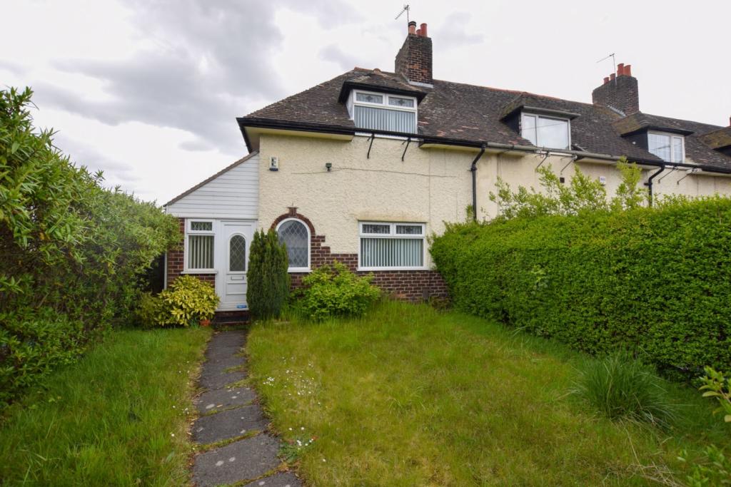 2 Bedroom End Of Terrace House For Sale In New Chester Road Bromborough Wirral Ch62