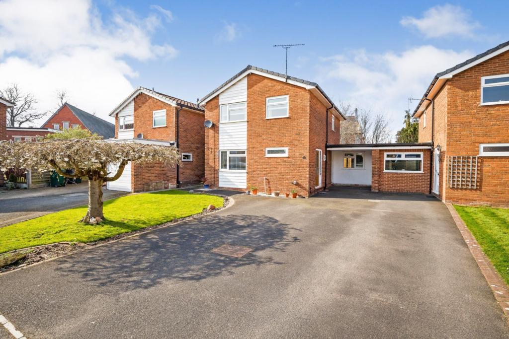 3 bedroom link detached house for sale in Iver Road, Chester, CH2