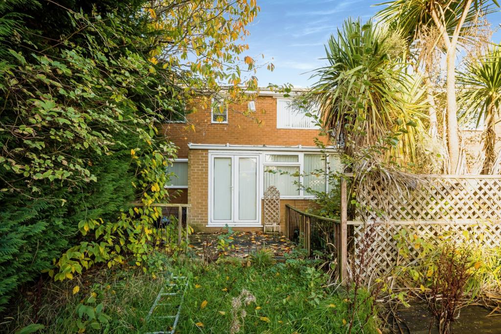 3 bedroom detached house for sale in St. Davids Drive, Deeside, CH5