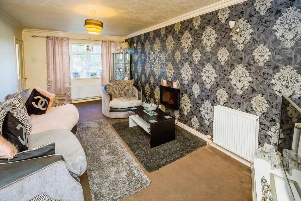 3 bedroom detached house for sale in St. Davids Drive, Deeside, CH5