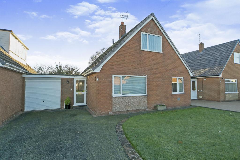 3 bedroom detached bungalow for sale in Ainsdale Close, Buckley, CH7