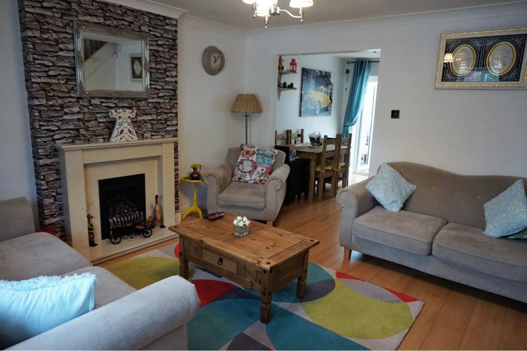 3 bedroom link detached house for sale in Benton Drive, Chester, CH2