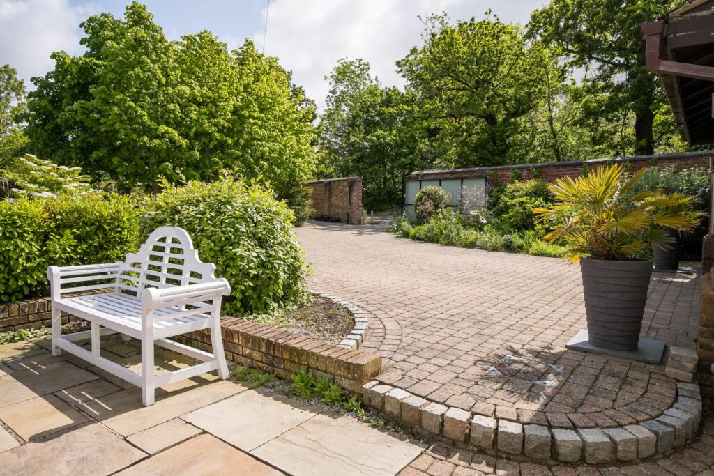 Additional property image - Ledsham Hall Lane, Ellesmere Port, CH66