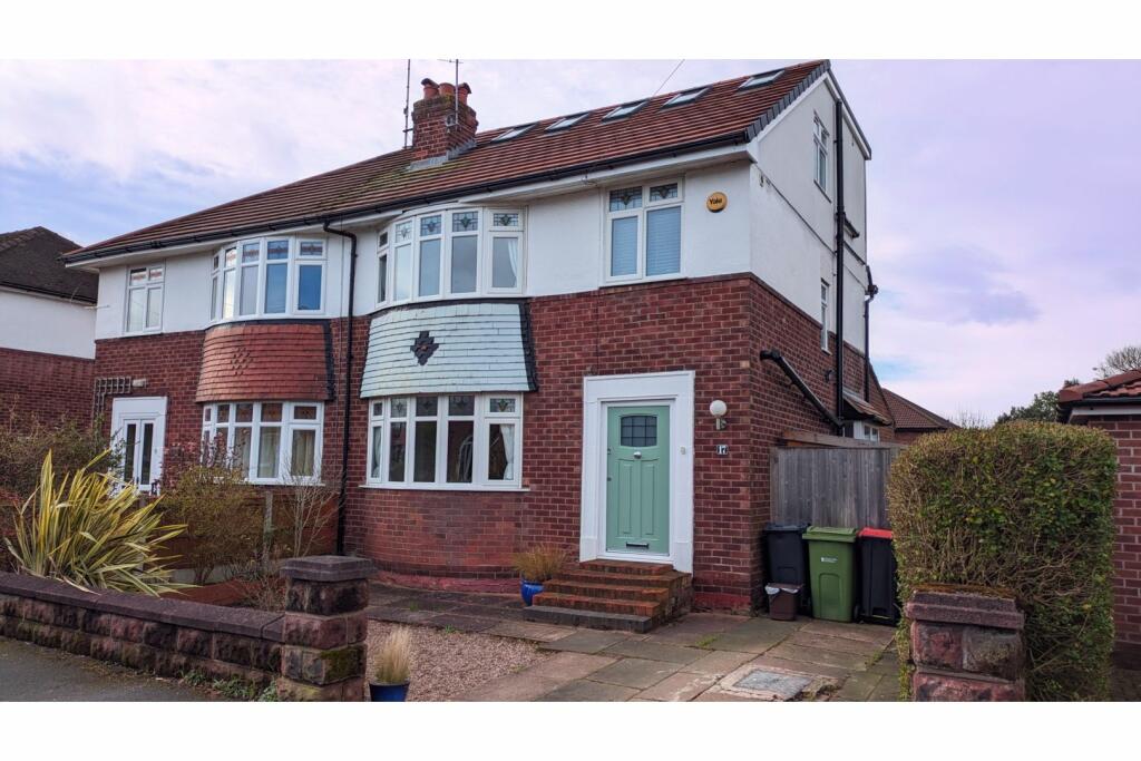 5 bedroom semi-detached house for sale in Fieldway, Chester, CH2