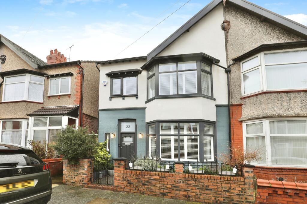 3 bedroom semidetached house for sale in Kinnaird Road, Wallasey, CH45