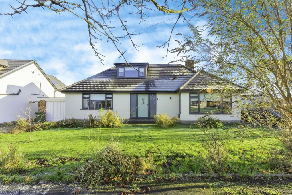 4 bedroom detached bungalow for sale in Broadmead, Wirral, CH60