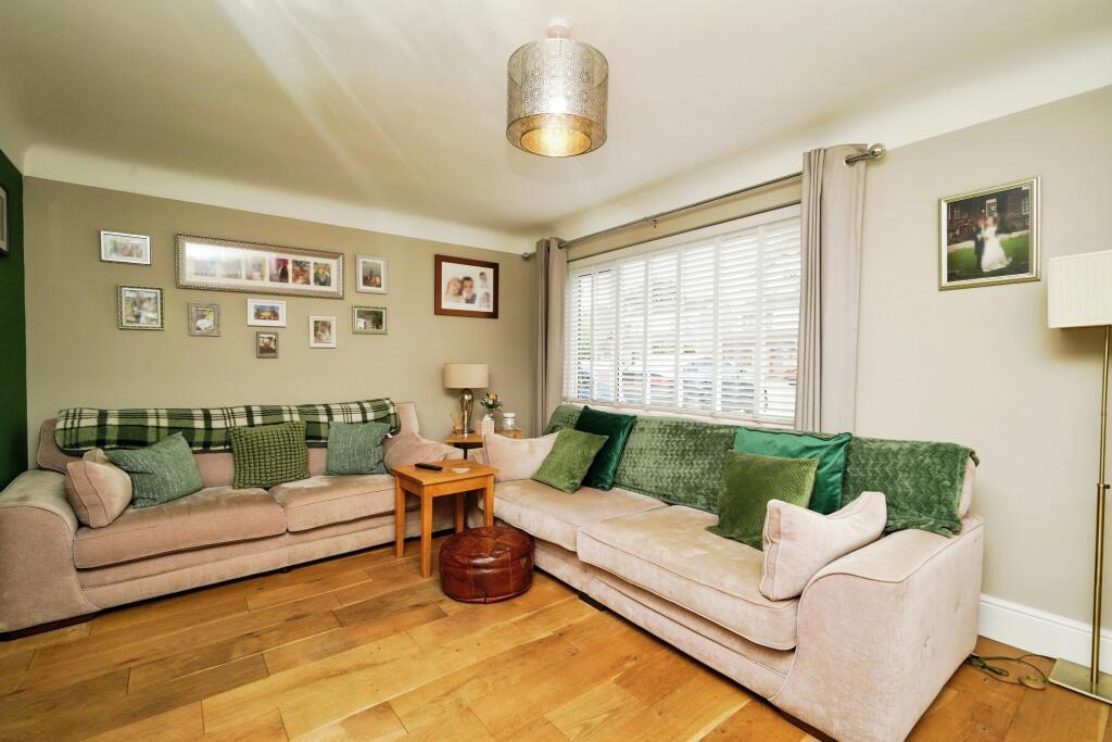 Additional property image - Dibbins Hey, Wirral, CH63