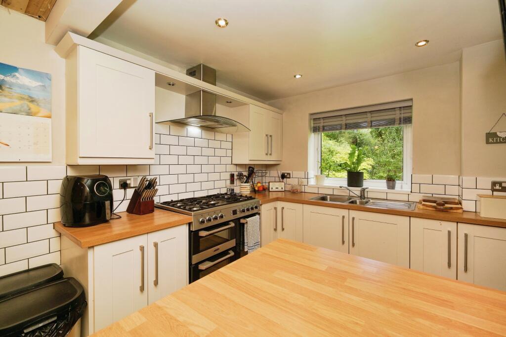 Additional property image - Dibbins Hey, Wirral, CH63