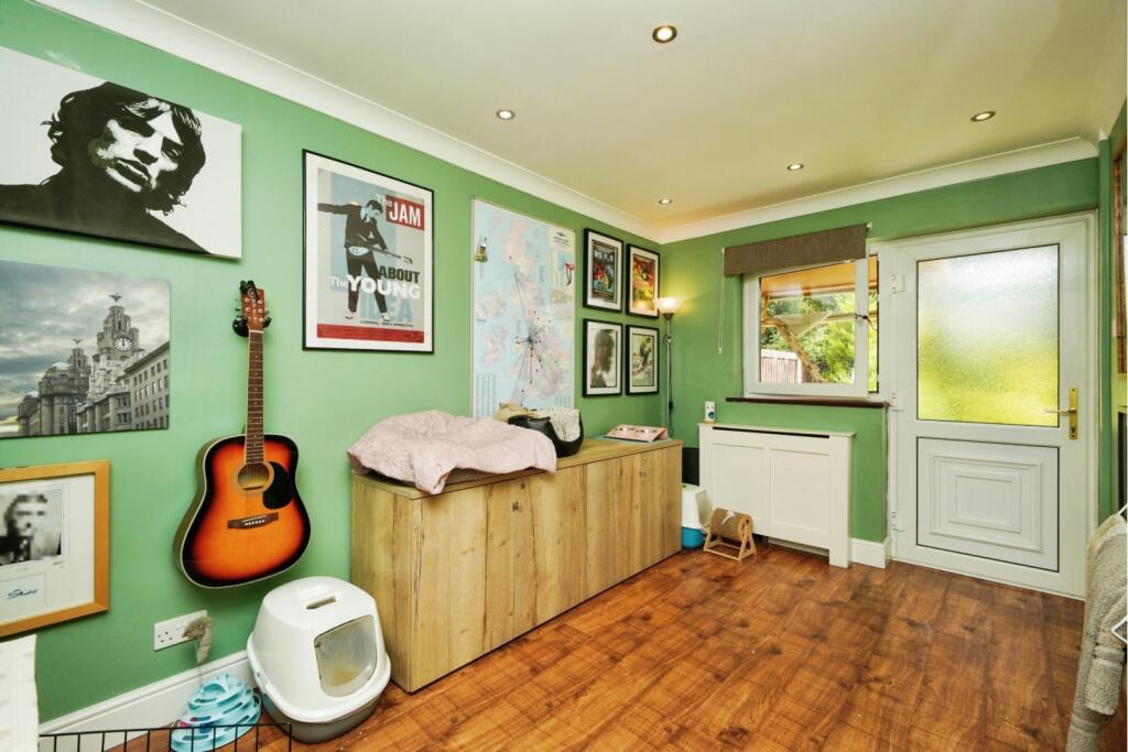 Additional property image - Dibbins Hey, Wirral, CH63
