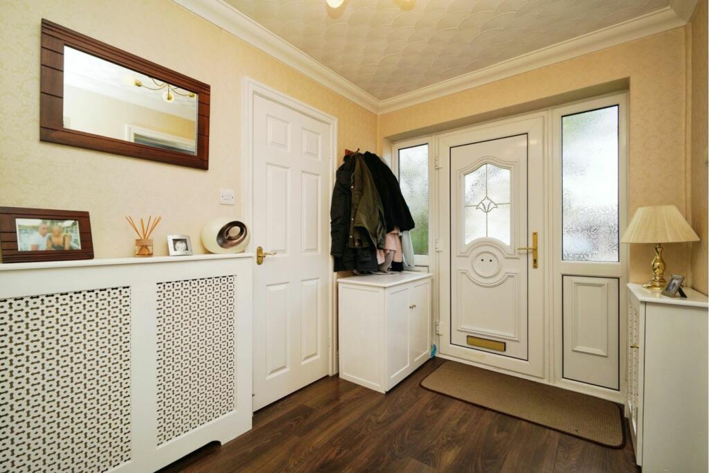 Additional property image - Dibbins Hey, Wirral, CH63