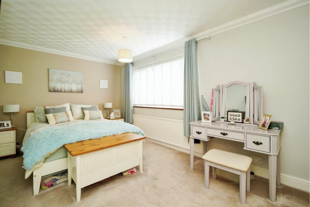 Additional property image - Dibbins Hey, Wirral, CH63