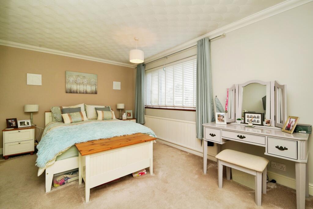 Additional property image - Dibbins Hey, Wirral, CH63