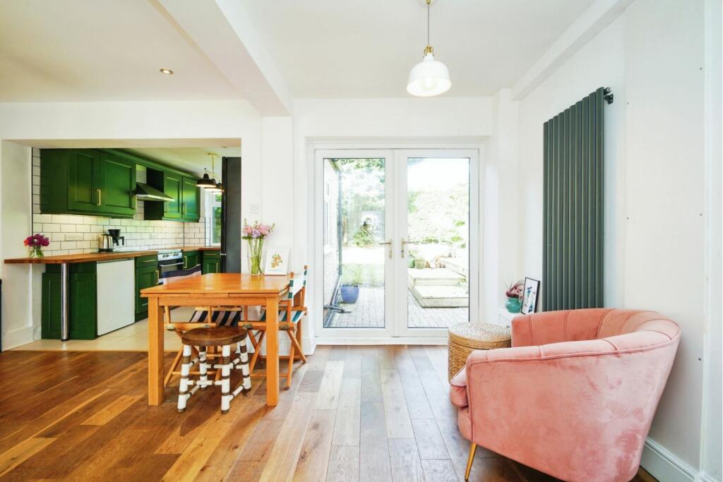 Additional property image - Carlton Close, Neston, CH64