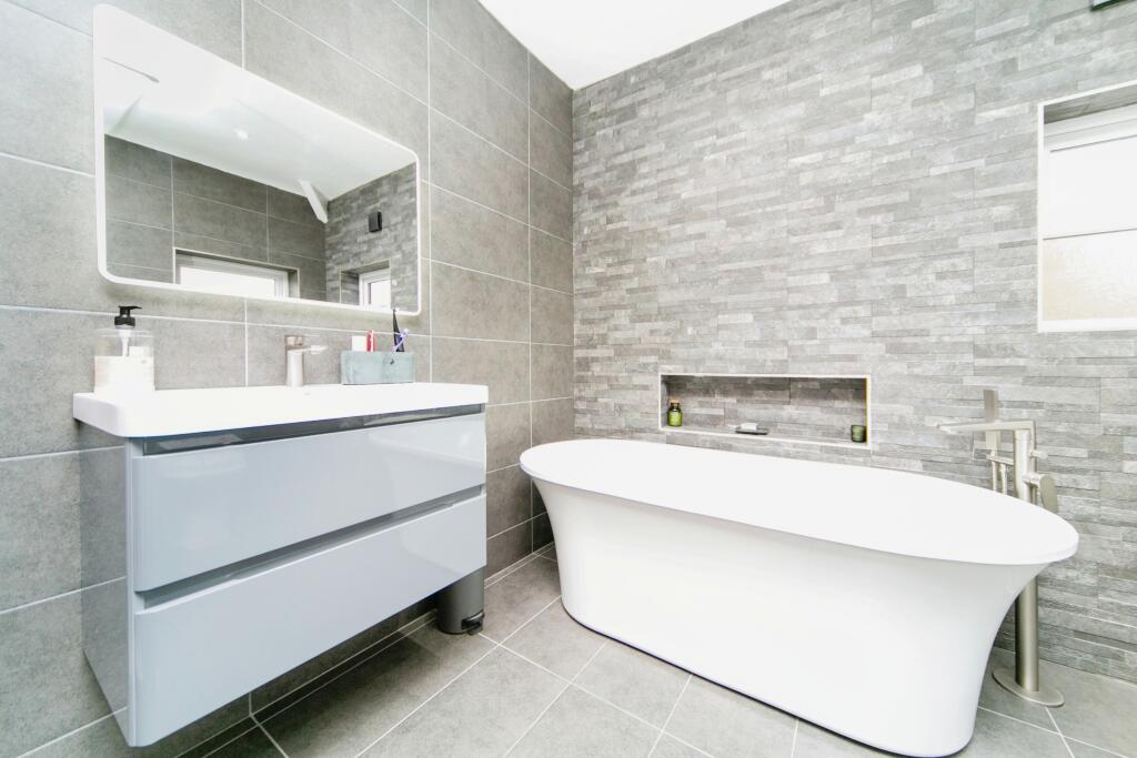 Additional property image - Carlett Boulevard, Wirral, CH62