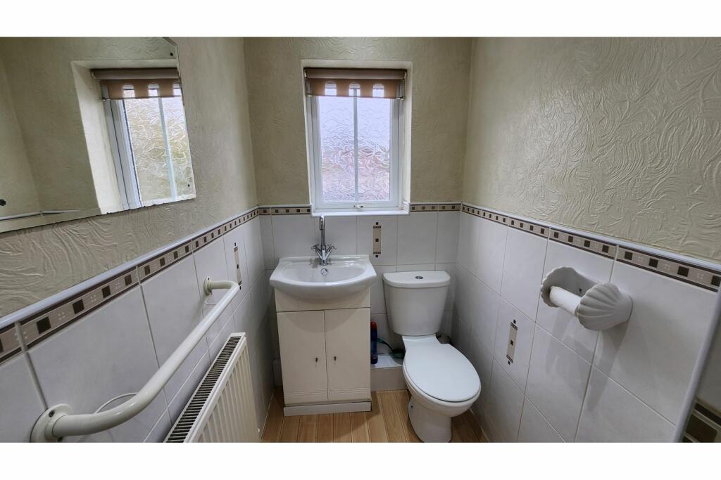 Additional property image - Raby Road, Neston, CH64