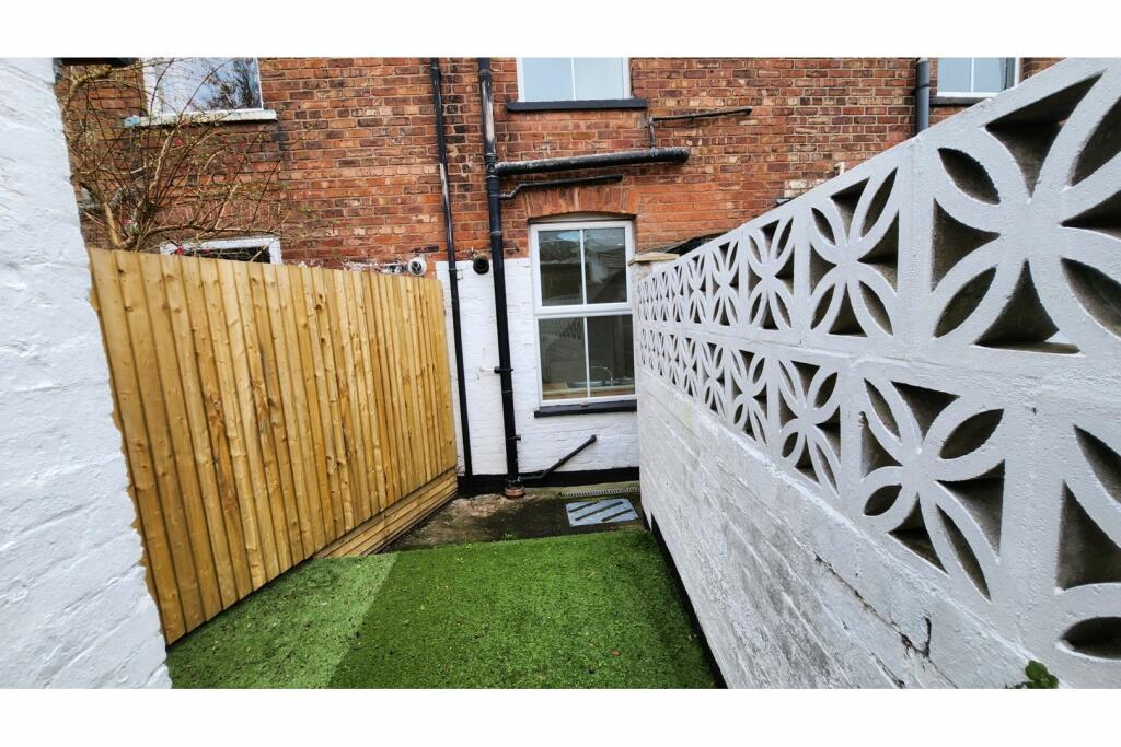 Additional property image - Raby Road, Neston, CH64