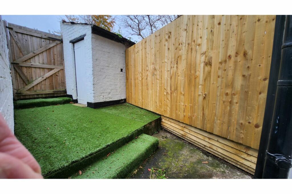 Additional property image - Raby Road, Neston, CH64