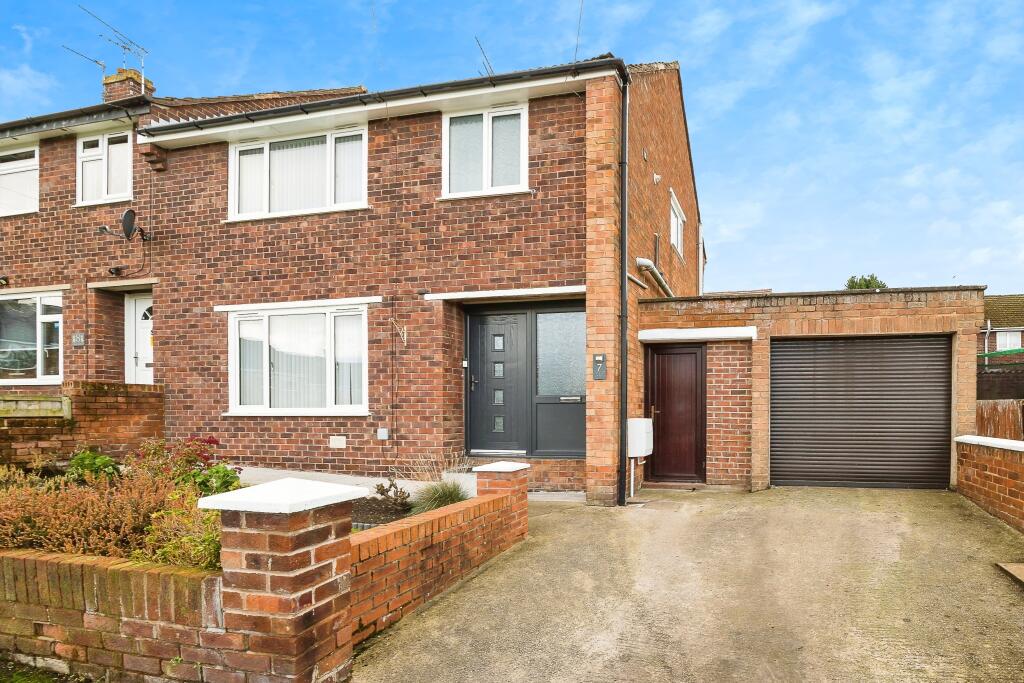 Main image of property: Knights Green, Flint, CH6