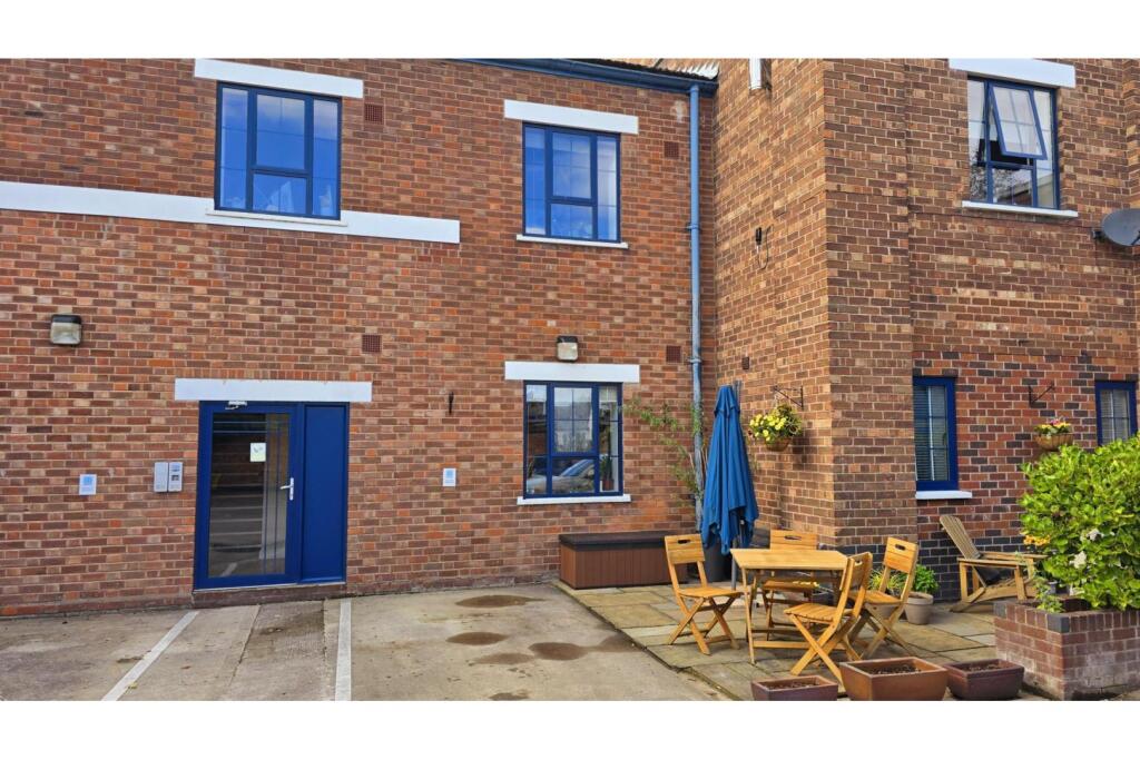 Main image of property: 150 Christleton Road, Chester, CH3