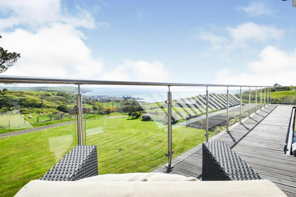 6 bedroom detached house for sale in Cliff Terrace, Aberystwyth, SY23