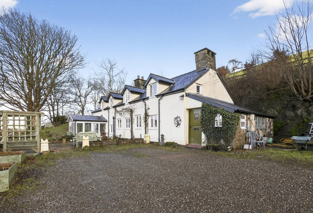 Main image of property: Pennant, Llanbrynmair, SY19