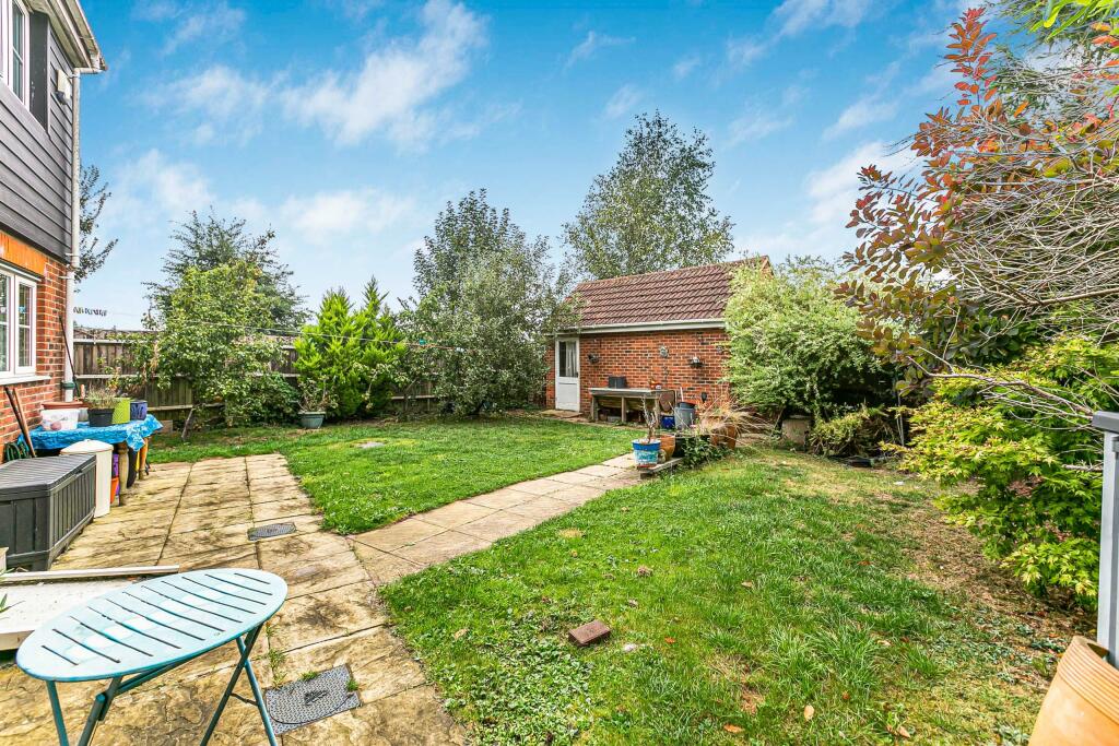 Additional property image - Ivy Walk, Hatfield, AL10