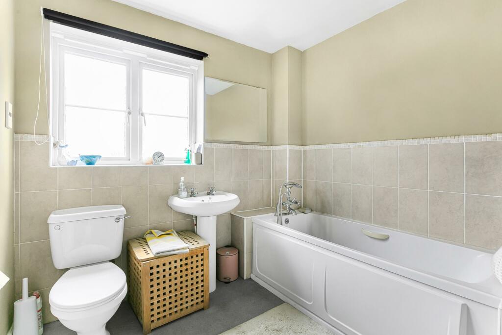 Additional property image - Ivy Walk, Hatfield, AL10