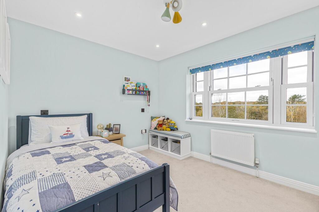 Additional property image - Lake View, Frogmore, AL2