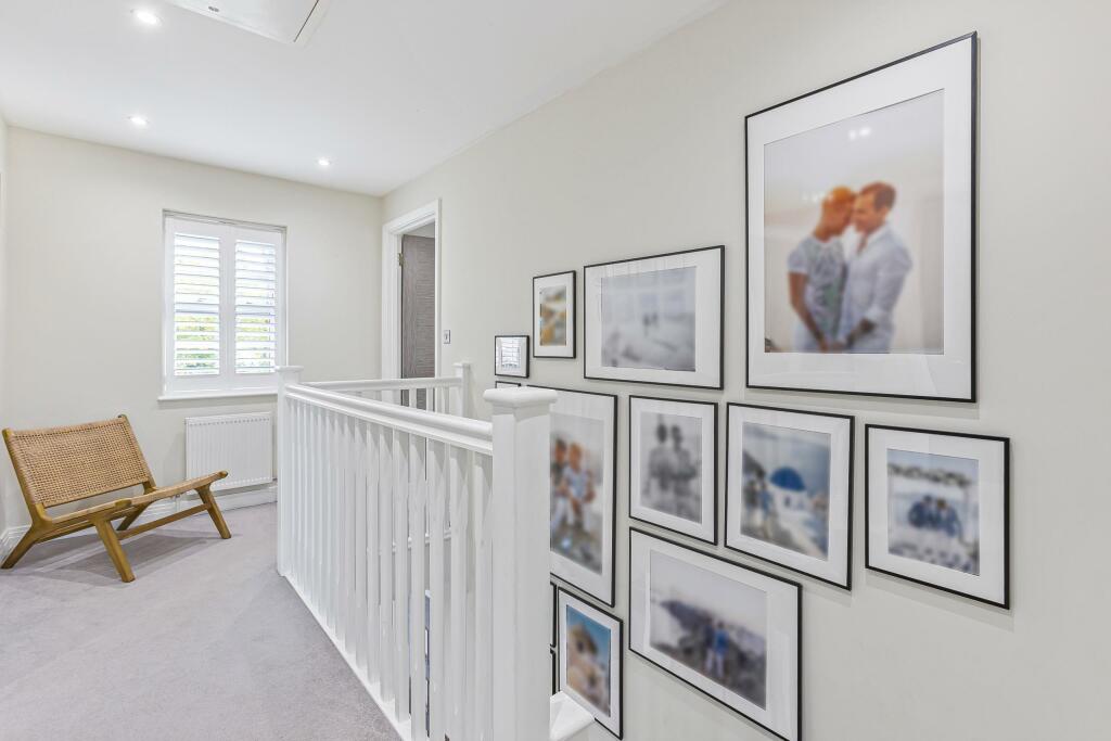 Additional property image - Lake View, Frogmore, AL2