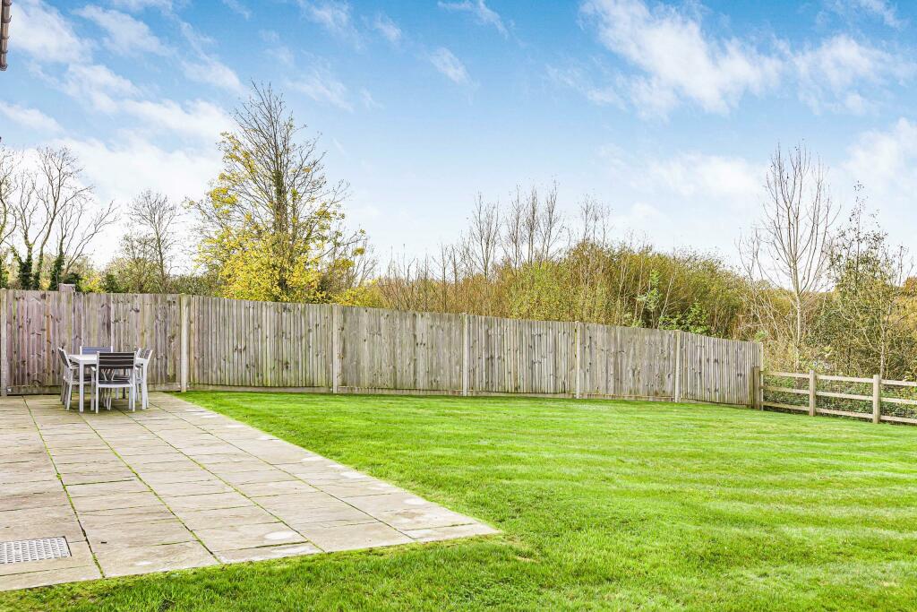 Additional property image - Lake View, Frogmore, AL2