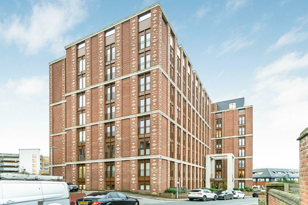 Additional property image - Ziggurat House, St Albans, AL1
