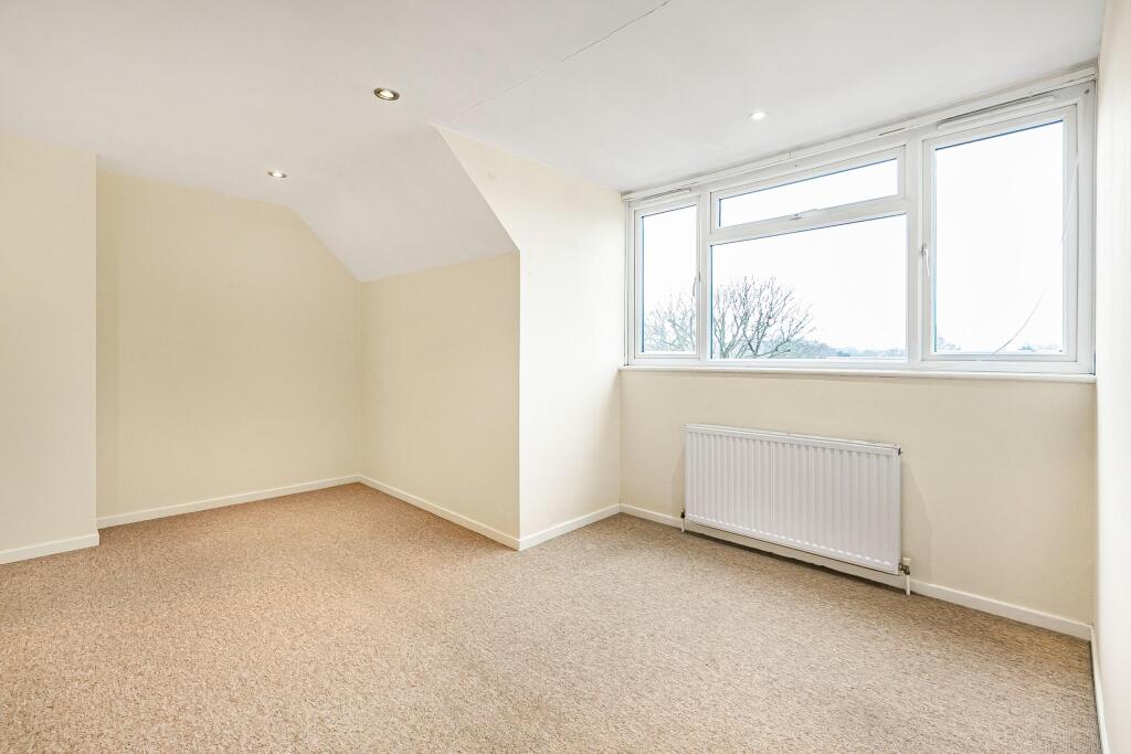 Additional property image - Oakwood Road, Bricket Wood, AL2