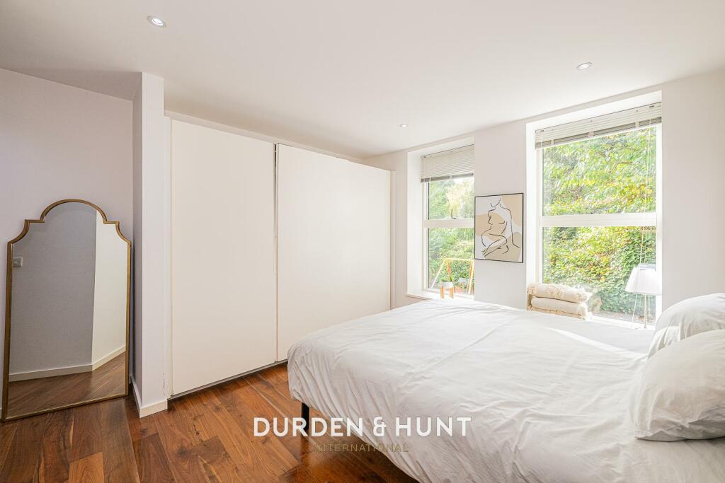 Additional property image - Piercing Hill, Theydon Bois, Epping, CM16