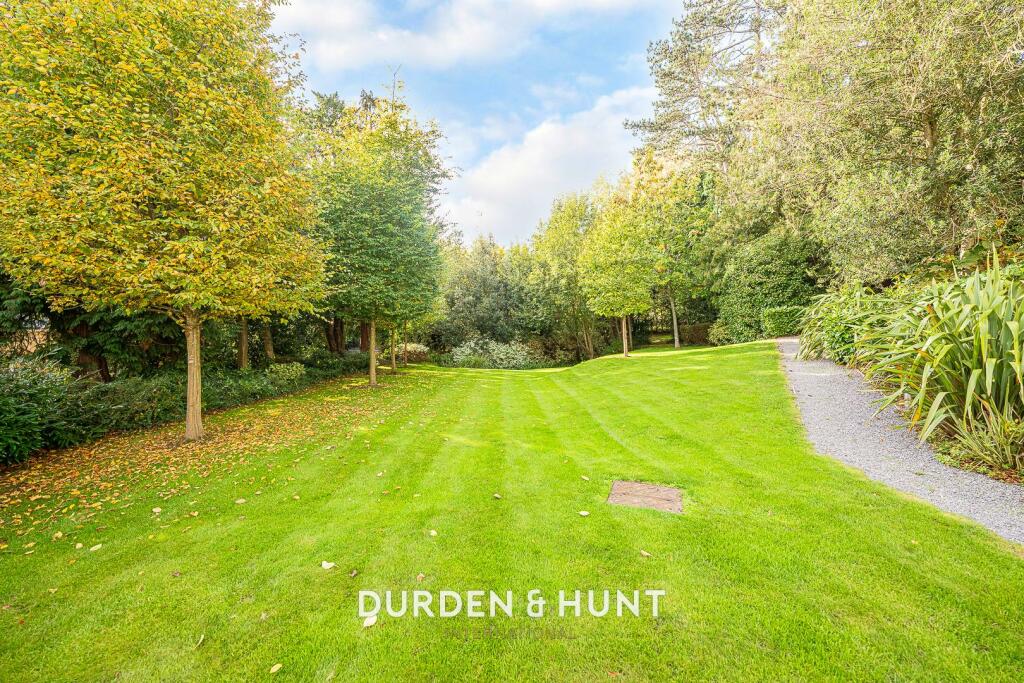 Additional property image - Piercing Hill, Theydon Bois, Epping, CM16