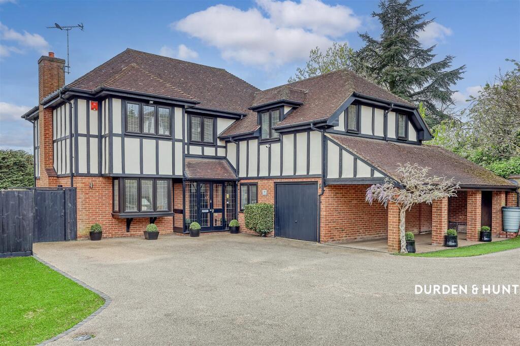 Main image of property: The Lindens, Loughton, IG10