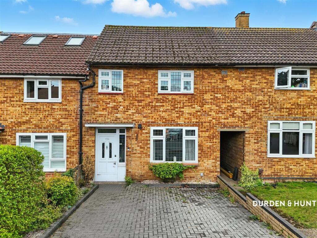 Main image of property: Grosvenor Drive, Loughton, IG10