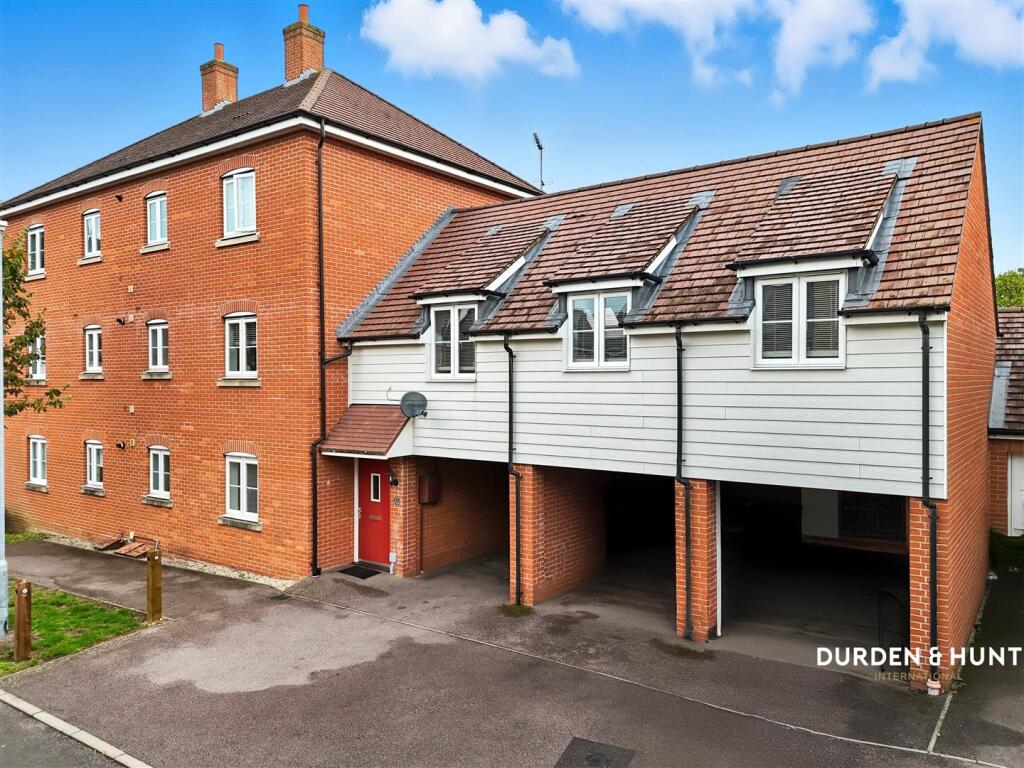 Main image of property: The Square, Loughton, IG10