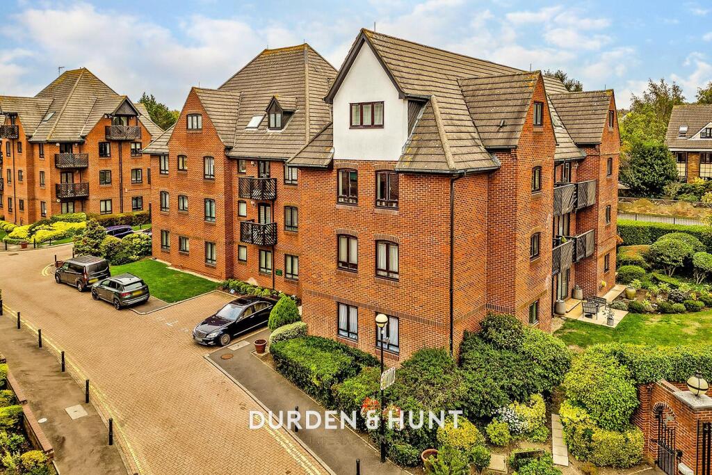 Main image of property: Epping New Road, Buckhurst Hill, IG9