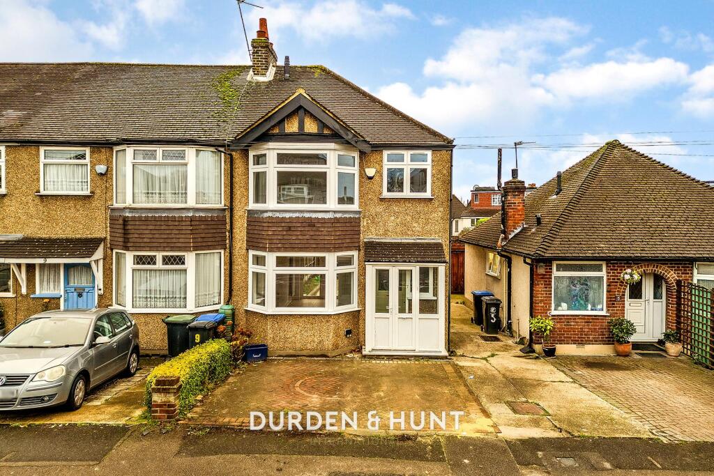 Main image of property: Oakwood Hill, Loughton, IG10