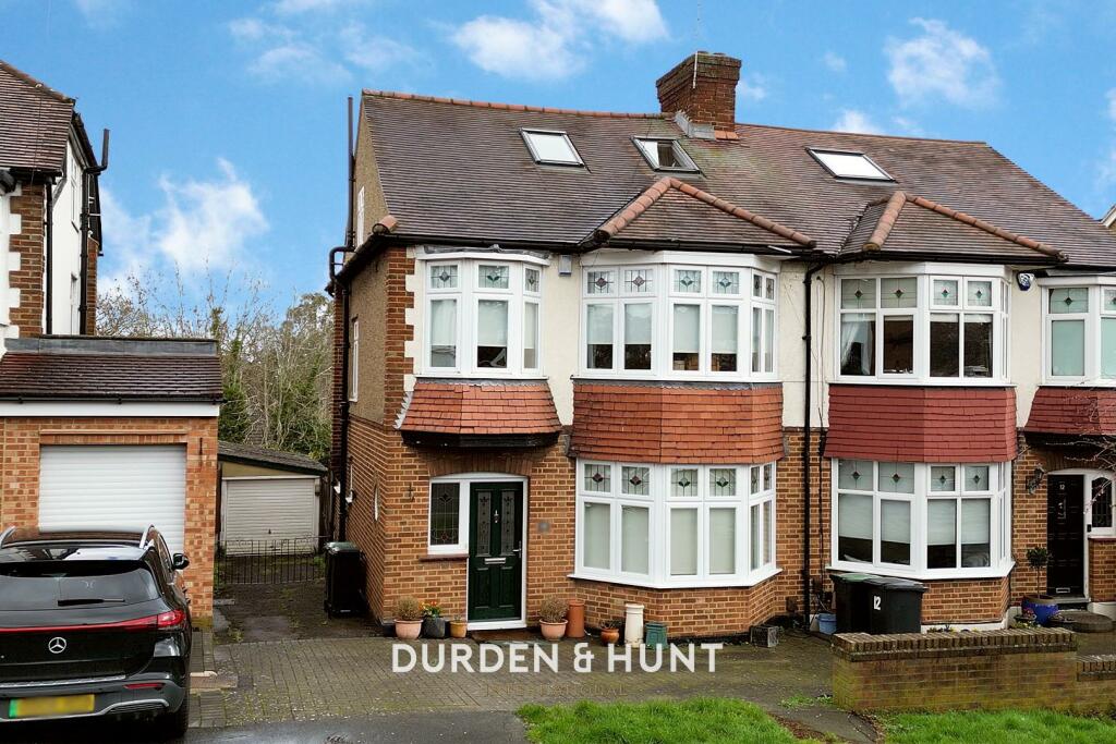 4 bedroom semidetached house for sale in Roundmead Avenue, Loughton, IG10